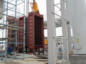 Mechanical and technological assembly works at a small power station