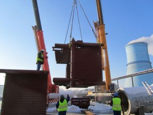 Mechanical and technological assembly works at a small power station