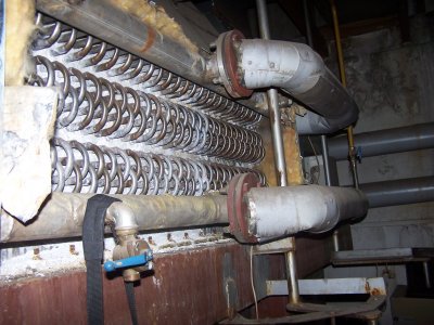 Cleaning of a flue gas heat exchanger