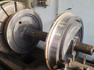 Repair of steam engine called "Gyöngyi"