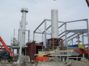 Mechanical and technological assembly works at a small power station