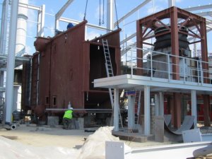 Mechanical and technological assembly works at a small power station