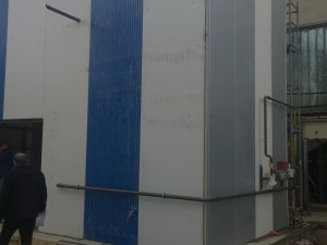 Installation of a steam generator and its equipment