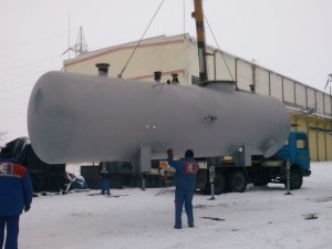 Mechanical and technological assembly works at a small power station