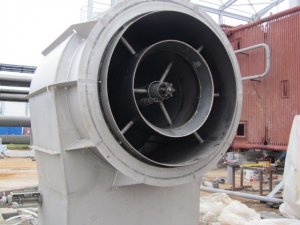 Mechanical and technological assembly works at a small power station