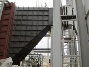 Mechanical and technological assembly works at a small power station