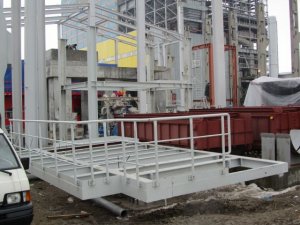 Mechanical and technological assembly works at a small power station