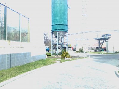 Inspection of a pomace storage tank