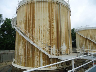 Test cleaning of an ACN tank with ice