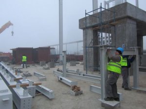 Mechanical and technological assembly works at a small power station