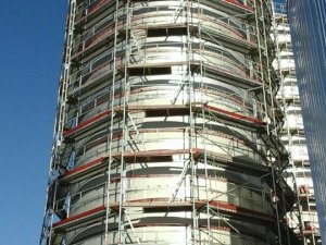 Manufacturing of insulation holding flanges for storage tanks